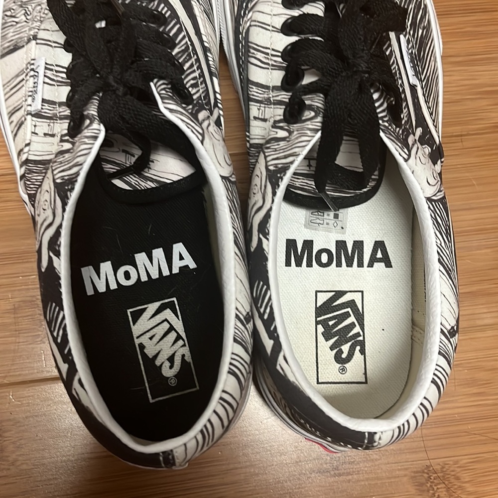 Vans MoMA - Picture 3 of 4